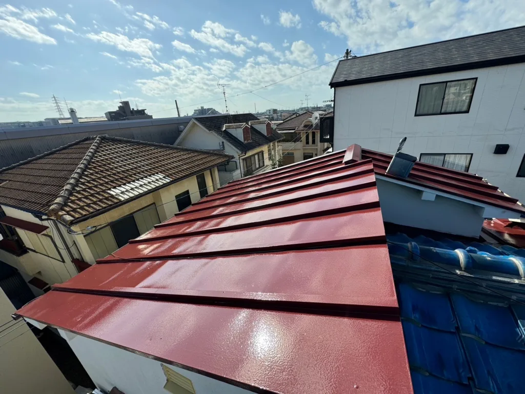 大阪府堺市南区 T様邸｜屋根瓦棒遮熱塗装（施工後）