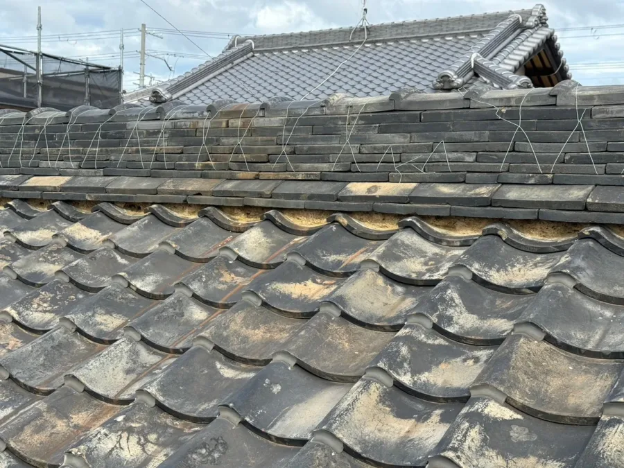 大阪府和泉市 O様邸｜屋根瓦漆喰工事（施工前）