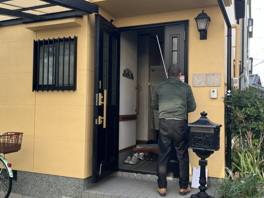 大阪府堺市北区 K様邸｜玄関ドア交換（施工前）