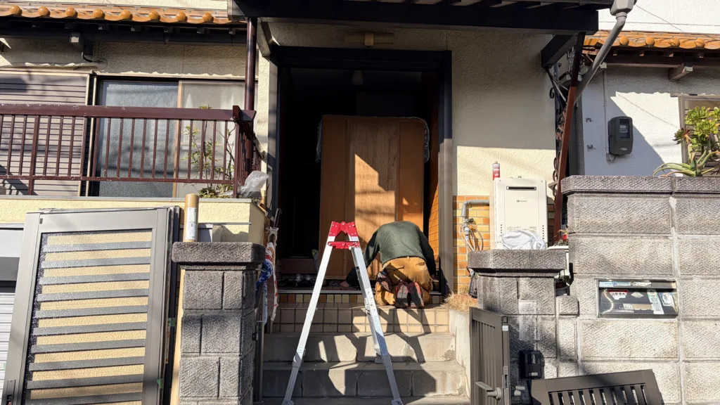 大阪市 I様邸｜玄関ドア交換（施工前）
